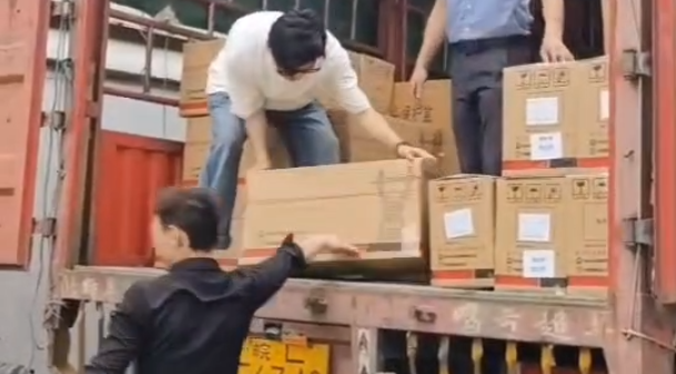 选择im首页电气，发往安徽光伏项目装车